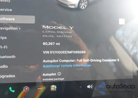 2021 Tesla Model Y Long Range Dual Motor All-Wheel Drive z USA, uszkodzony, nr VIN 5YJYGDEE1MF095069